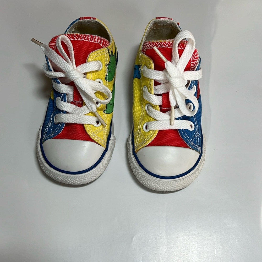 Infant Dr Seuss Converse Sneakers one fish two fish red fish blue fish Size 6 - Picture 2 of 10